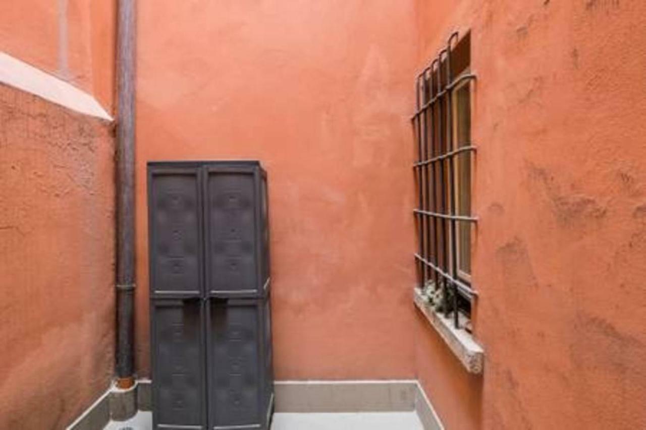 Whouse Suite Apartment Mirasole 博洛尼亚 外观 照片